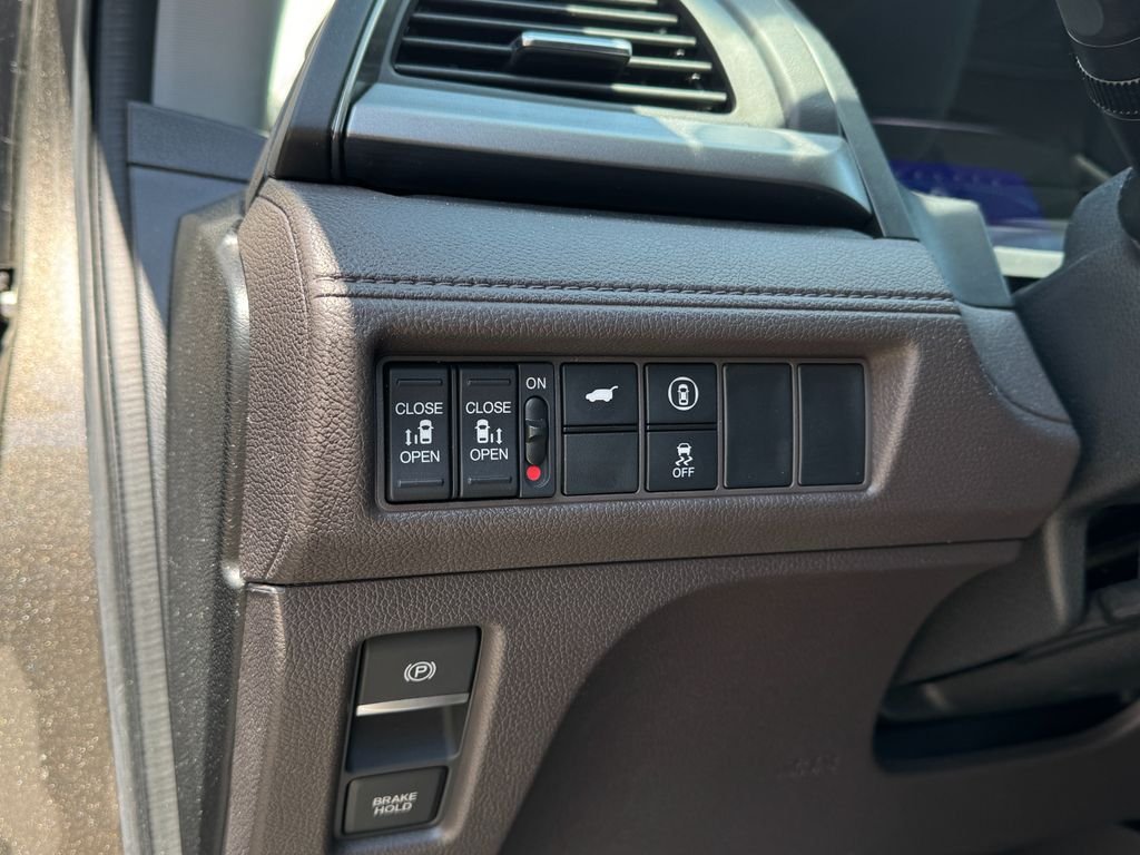 2022 Honda Odyssey EX-L - Photo 28