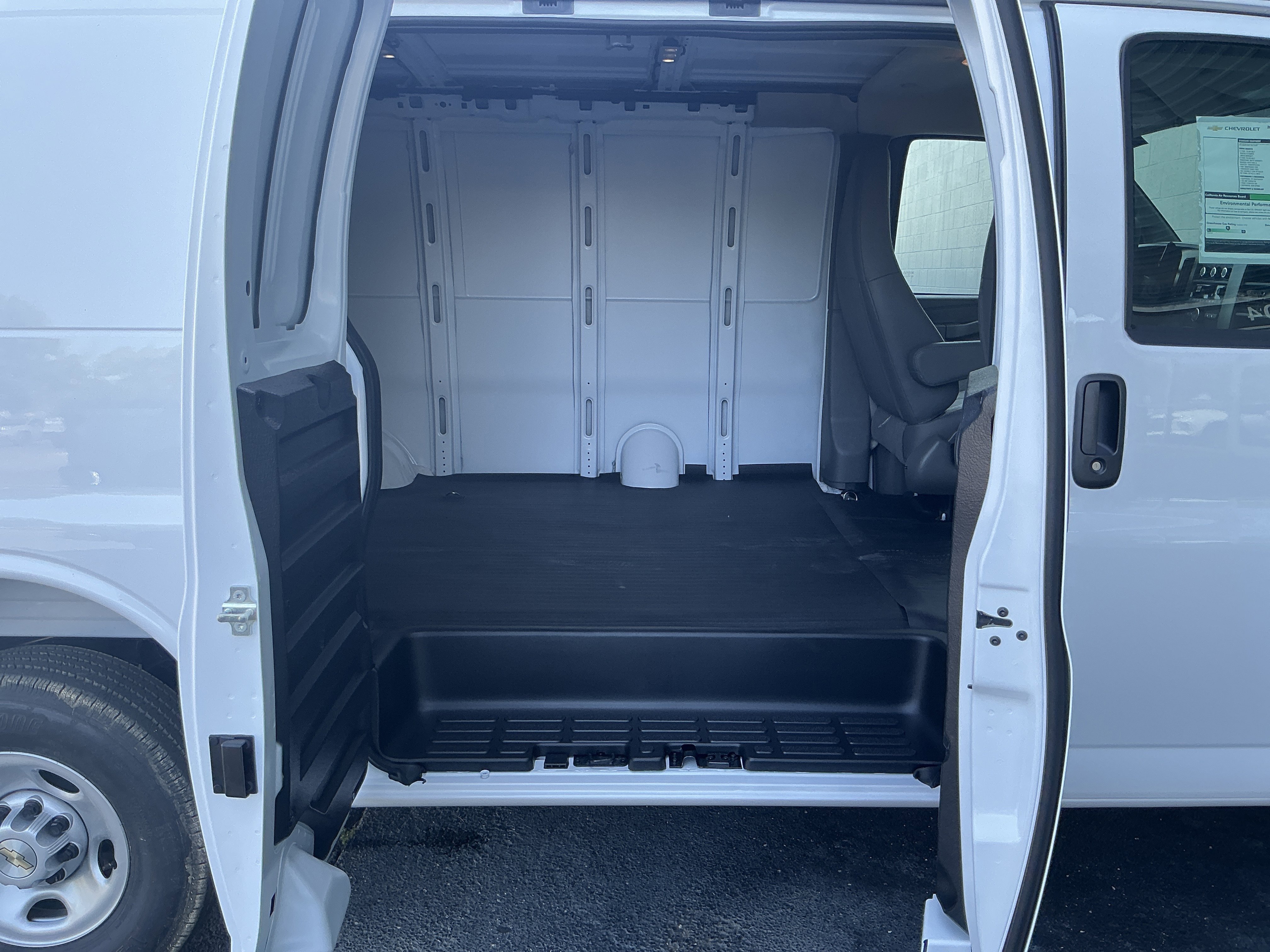 2026 Chevrolet Express Cargo Work Van - Photo 23