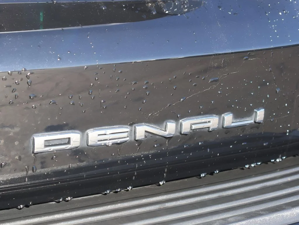 2021 GMC Yukon Denali - Photo 9