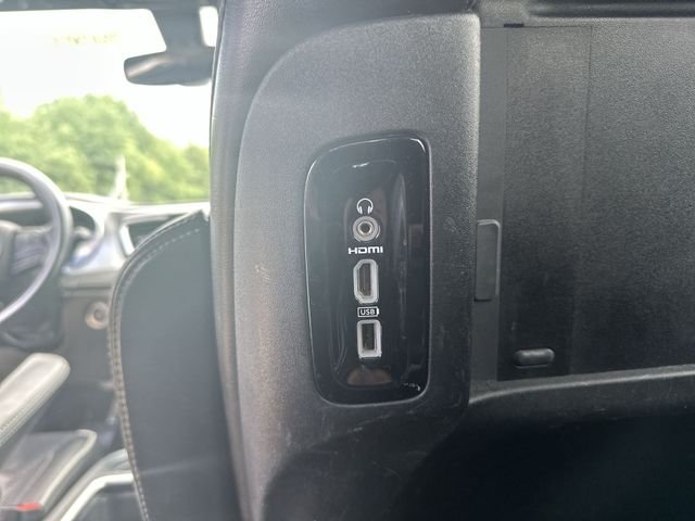 Used 2018 Black Chrysler Limited image 56