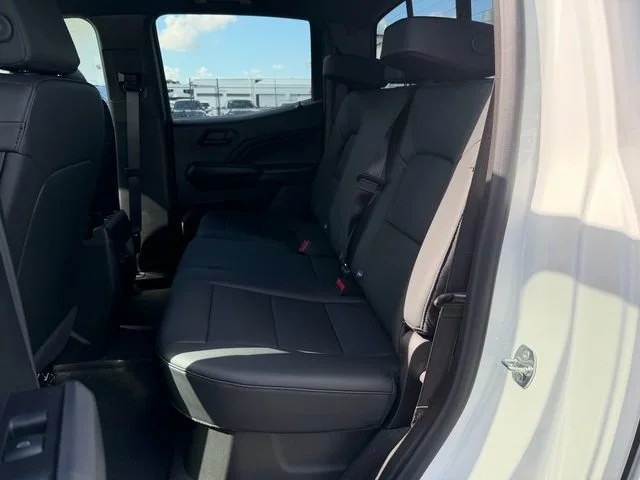 New 2026 Summit White Chevrolet WT image 10