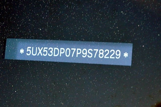 Used 2023 White BMW xDrive30i image 41