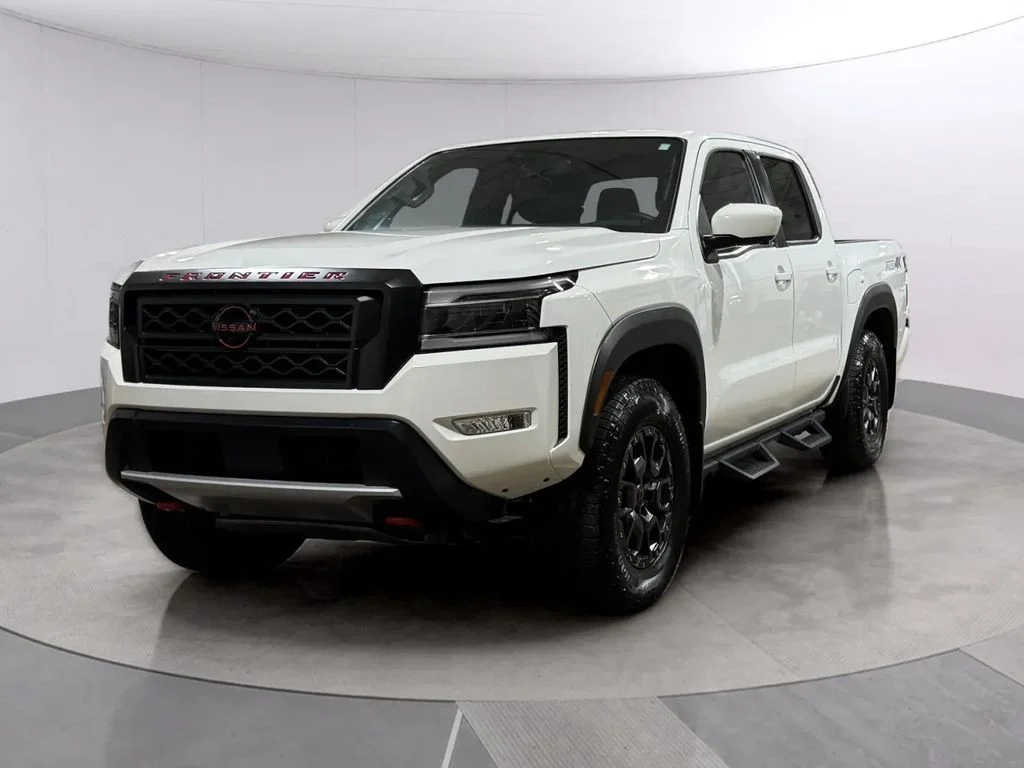 Certified Used 2024 Glacier White Nissan PRO-4X image 8