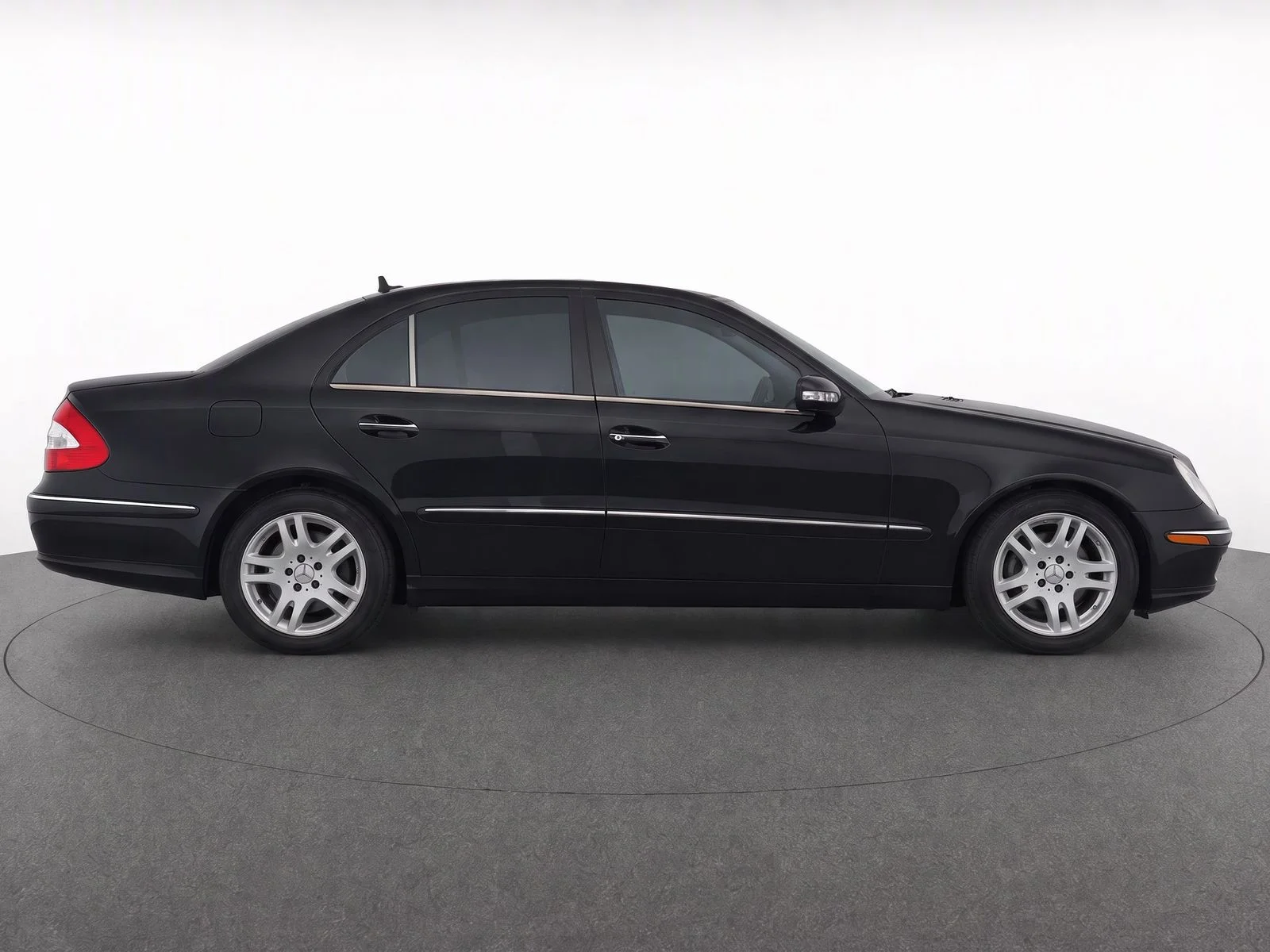 Used 2004 Black Mercedes-Benz 3.2L image 8