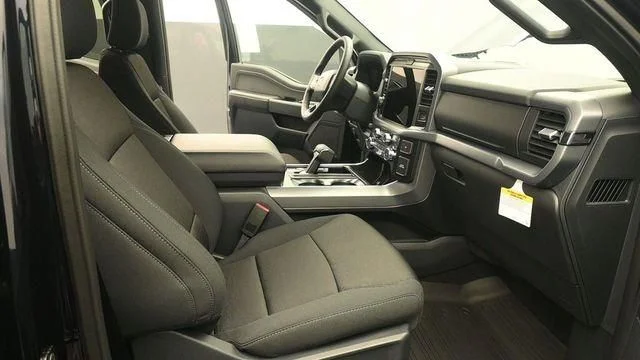 New 2026 Blue Ford XLT image 18