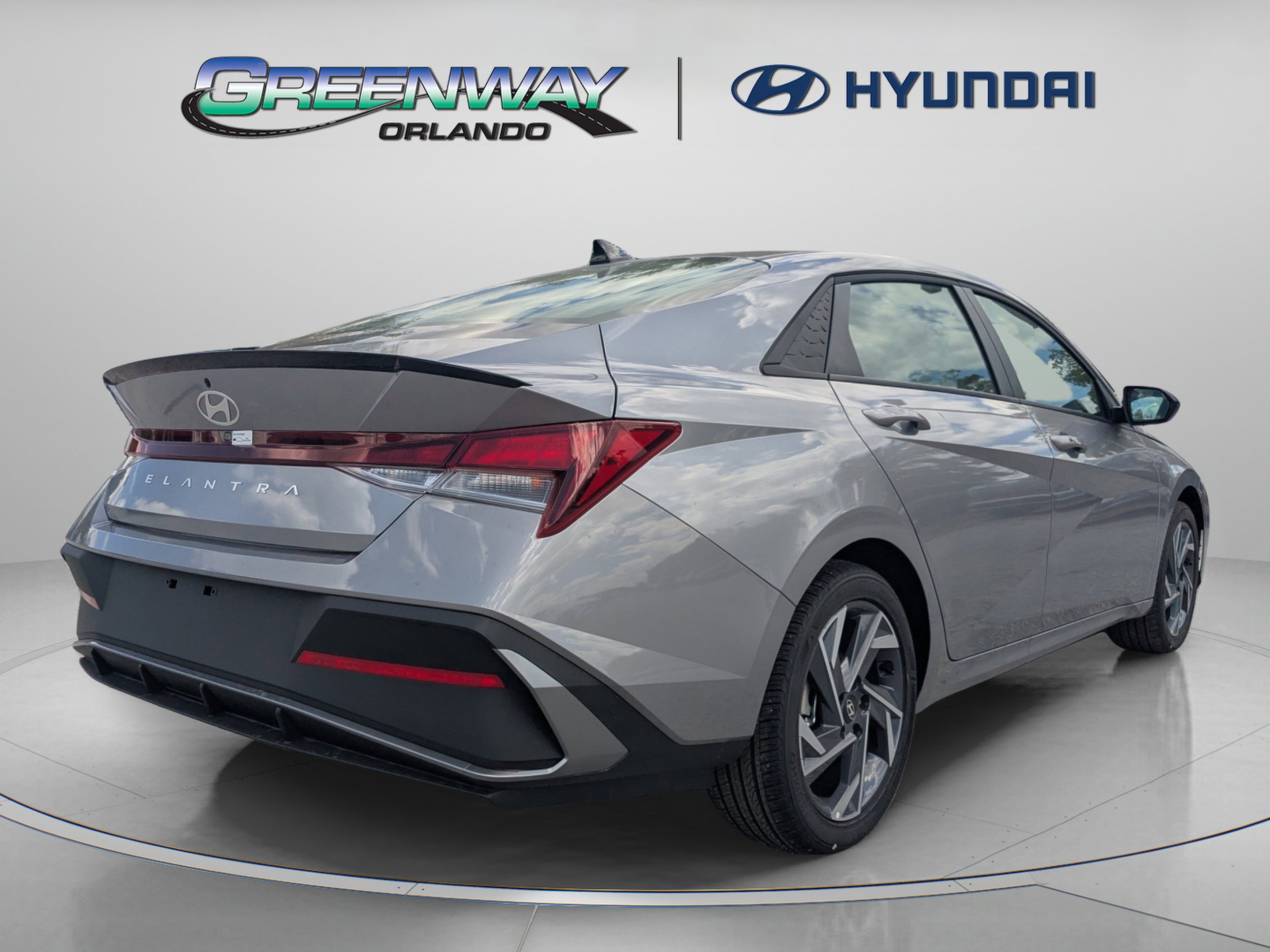Used 2025 Fluid Metal Hyundai SEL Sport image 8