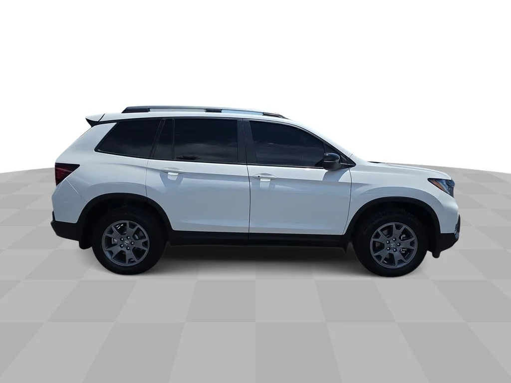 Used 2025  Honda TrailSport image 9
