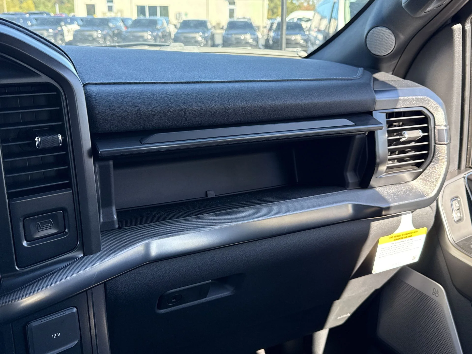 2025 Ford F-150 Lariat - Photo 14