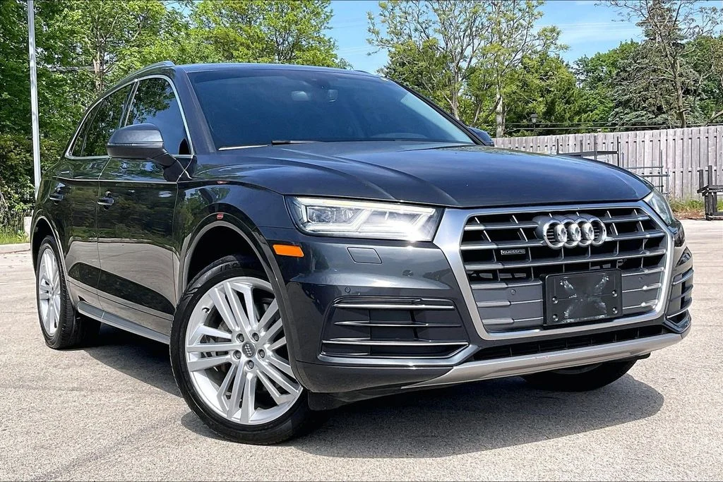 2019 Audi Q5 2.0T quattro S tronic Premium Plus's photo
