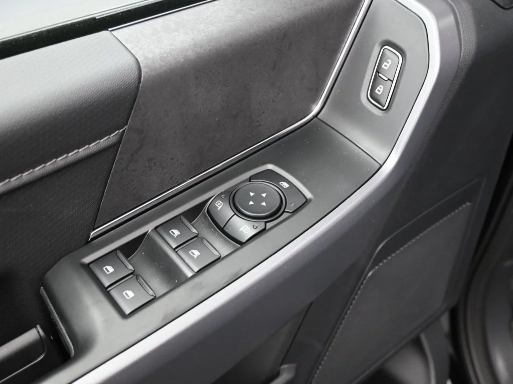 New 2026 Agate Black Metallic Ford XLT image 9