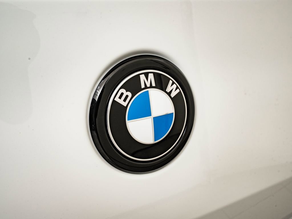 New 2026 Alpine White BMW xDrive28i image 17