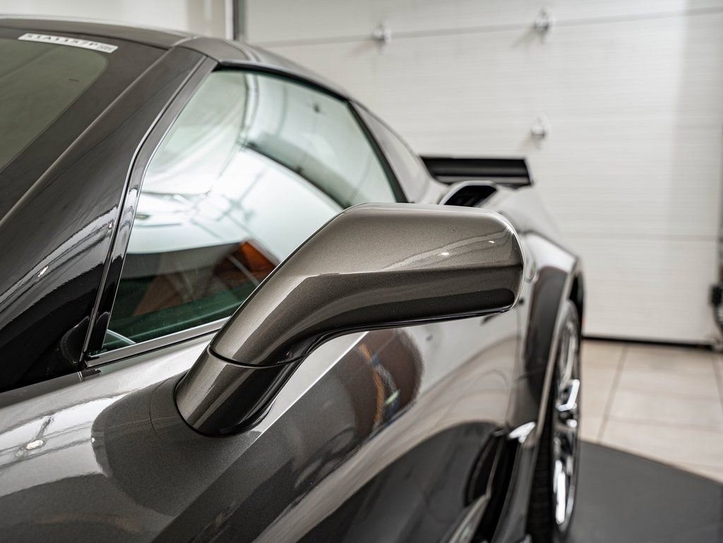 2015 Chevrolet Corvette Z06 - Photo 15