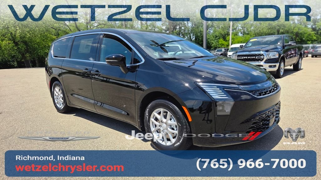 2027 Chrysler Pacifica Select's photo