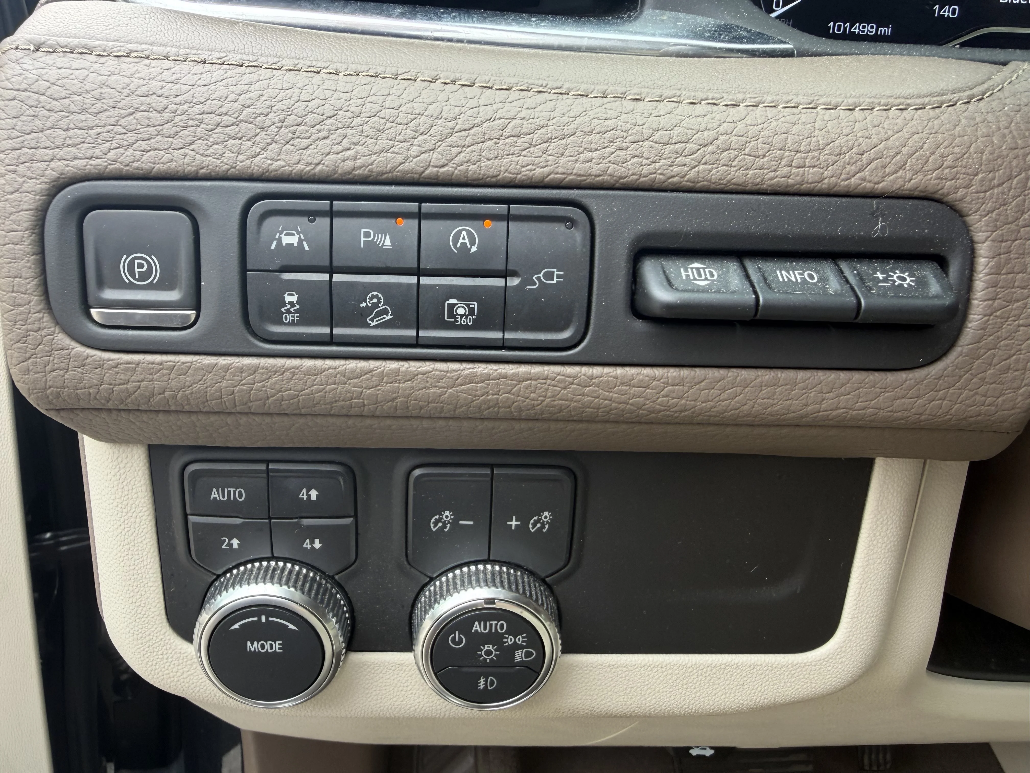 Used 2022 Hunter Metallic GMC Denali image 15