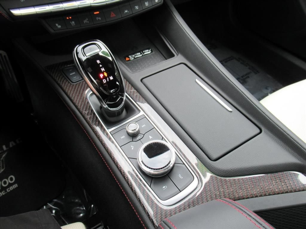Used 2022 Crystal White Tricoat Cadillac Sport image 30