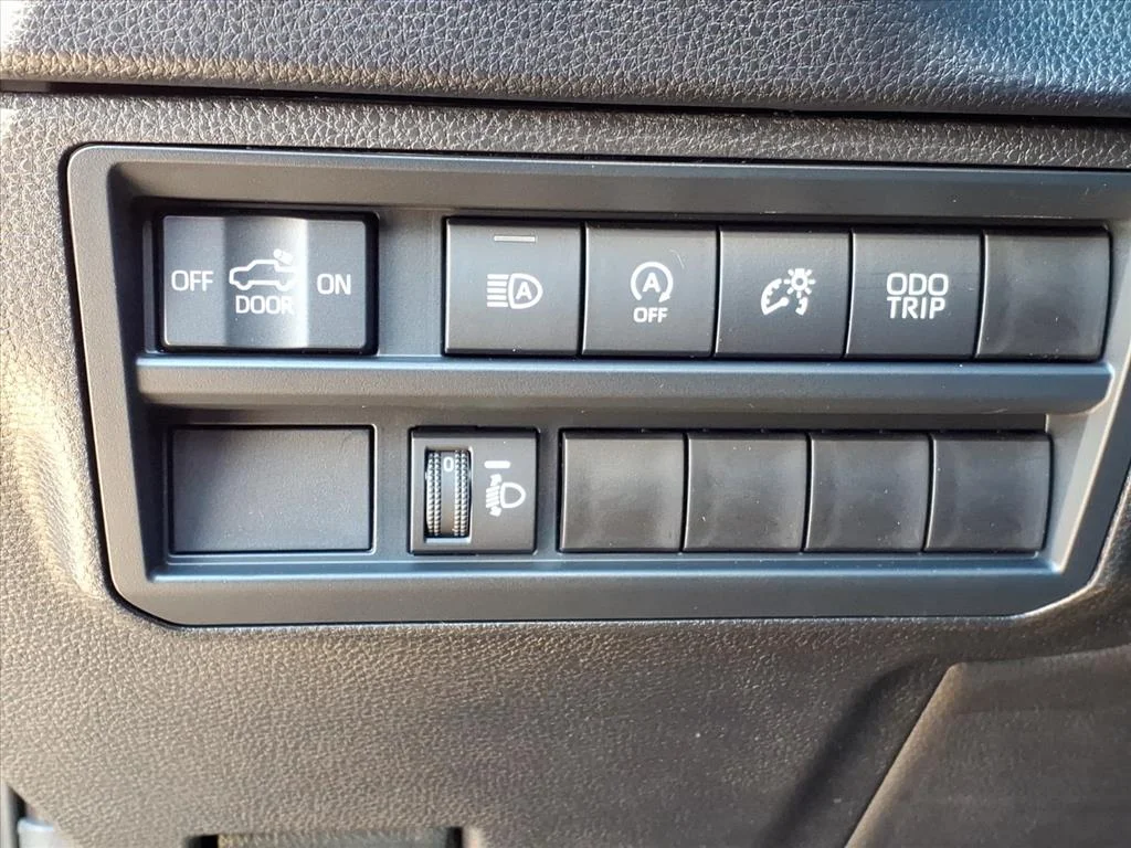 2026 Toyota Tundra SR5 - Photo 11
