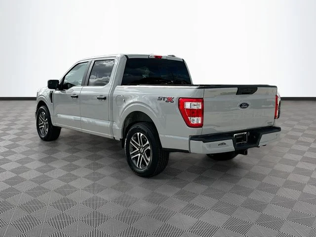Used 2023 White Ford XL image 7
