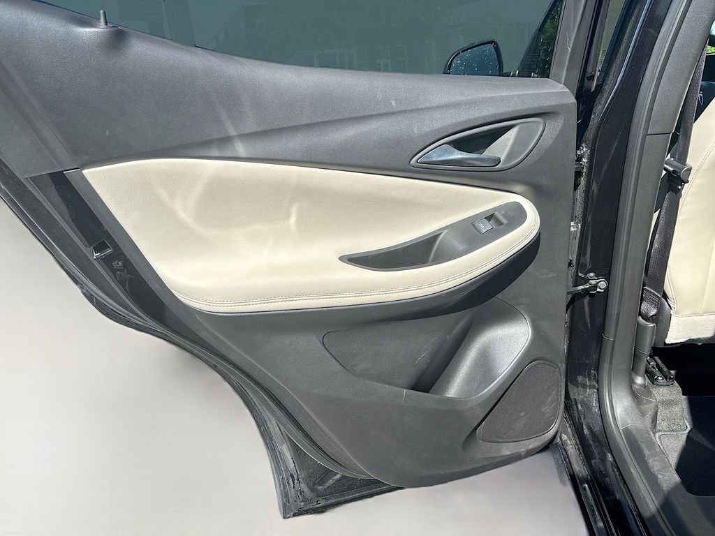 Used 2025 Black Buick Avenir image 16