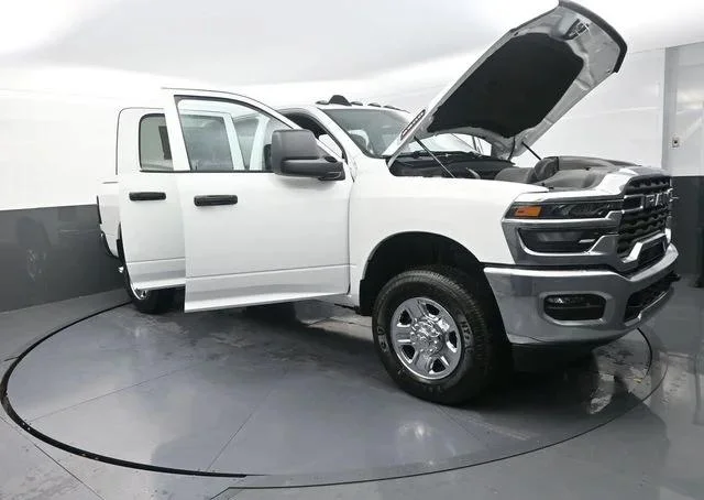 New 2026 Bright White Clear-Coat Exterior Paint RAM TRADESMAN image 30