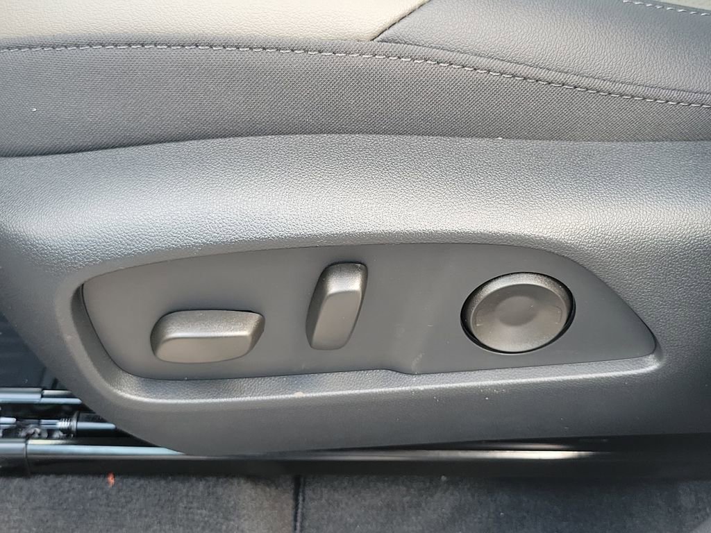 2026 Chevrolet Equinox LT - Photo 19