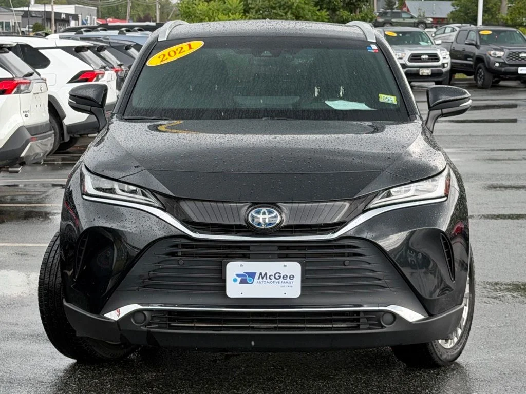 Used 2021 Black Toyota XLE image 2