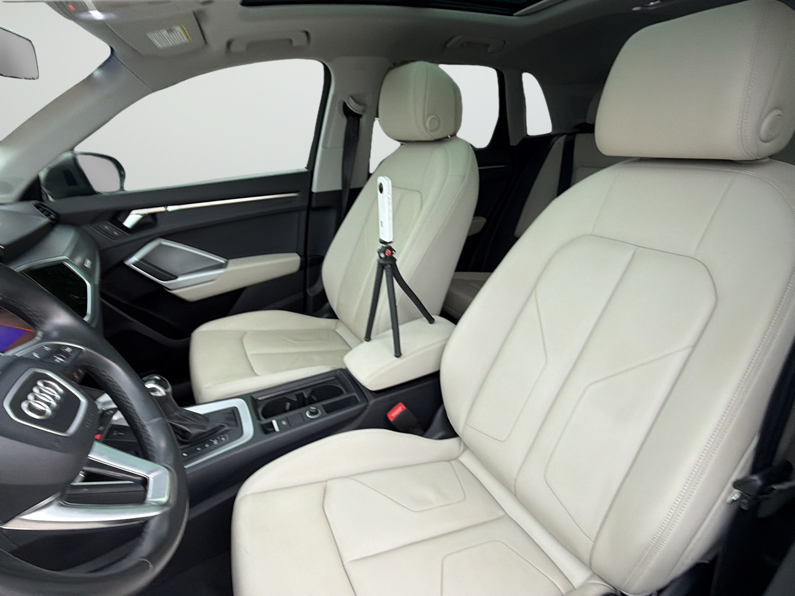 Used 2024  Audi Premium image 36