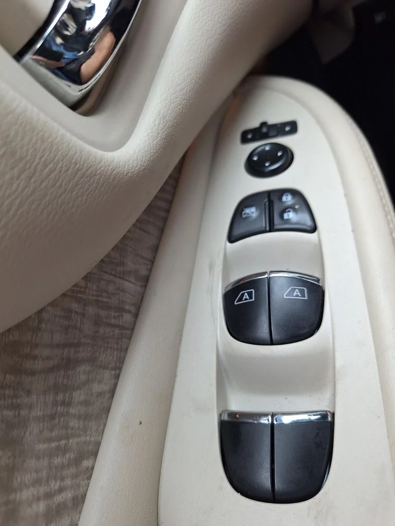 Certified Used 2024 White Nissan SL image 20
