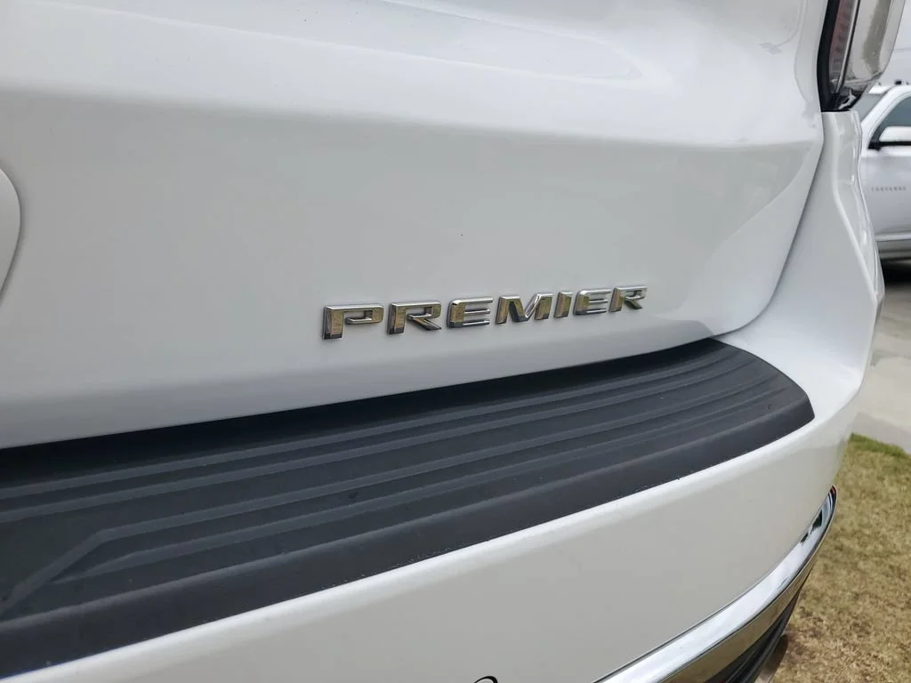 Used 2024 Summit White Chevrolet Premier image 8