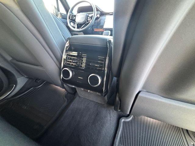 New 2026 Santorini Black Land Rover SE image 17