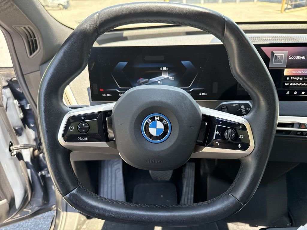 Certified Used 2024  BMW xDrive50 image 14