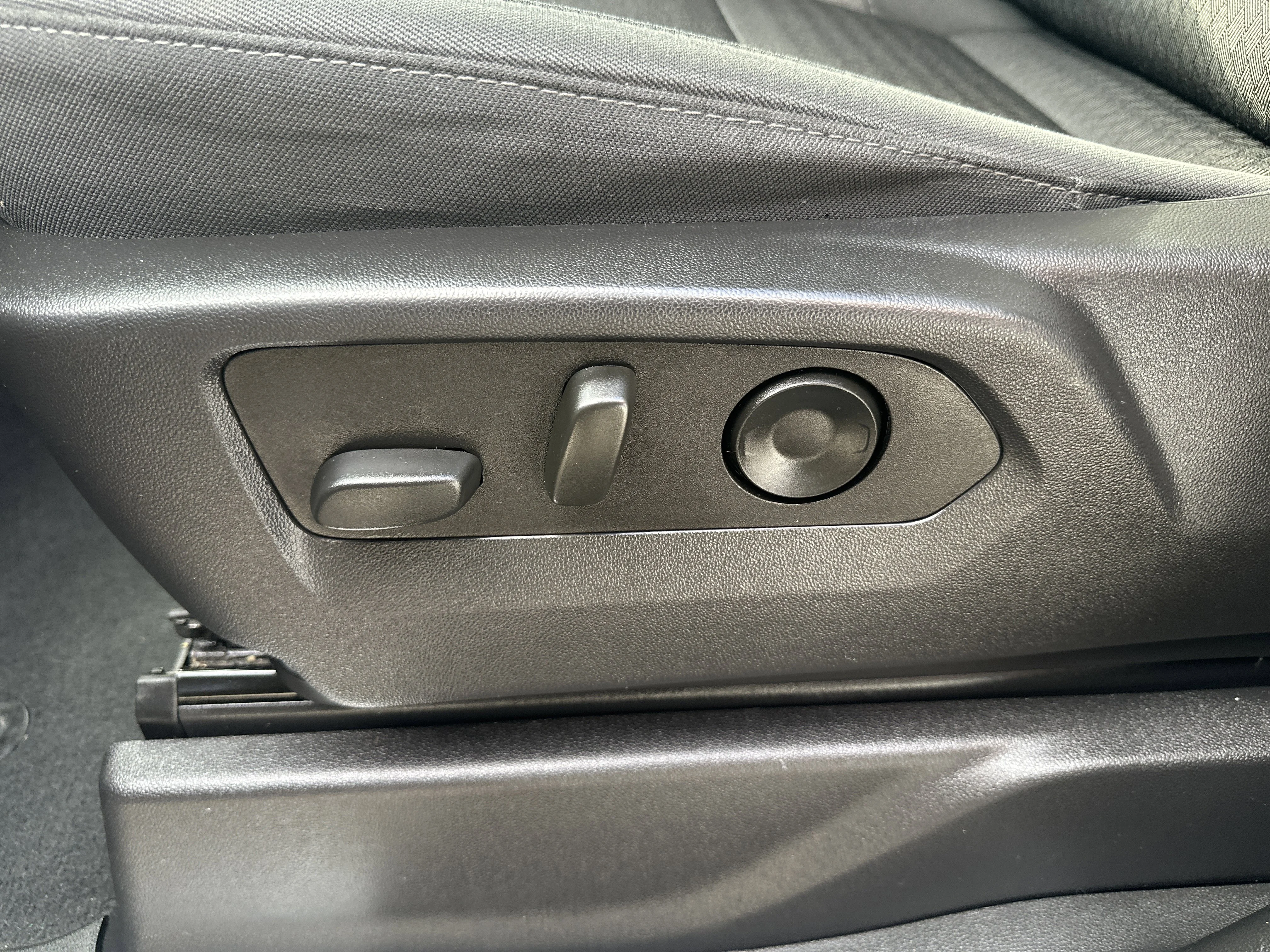 Used 2023 Sterling Gray Metallic Chevrolet LT image 20