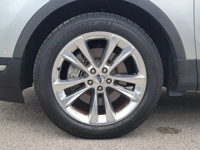 Used 2018 Silver Ford Limited image 8