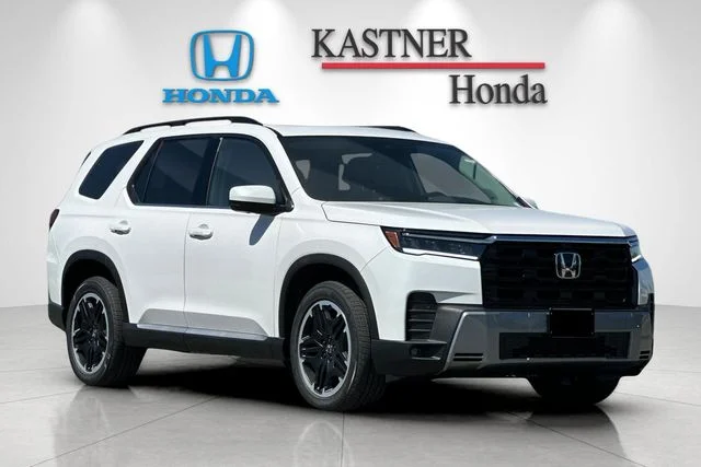 2026 Honda Pilot Touring AWD's photo