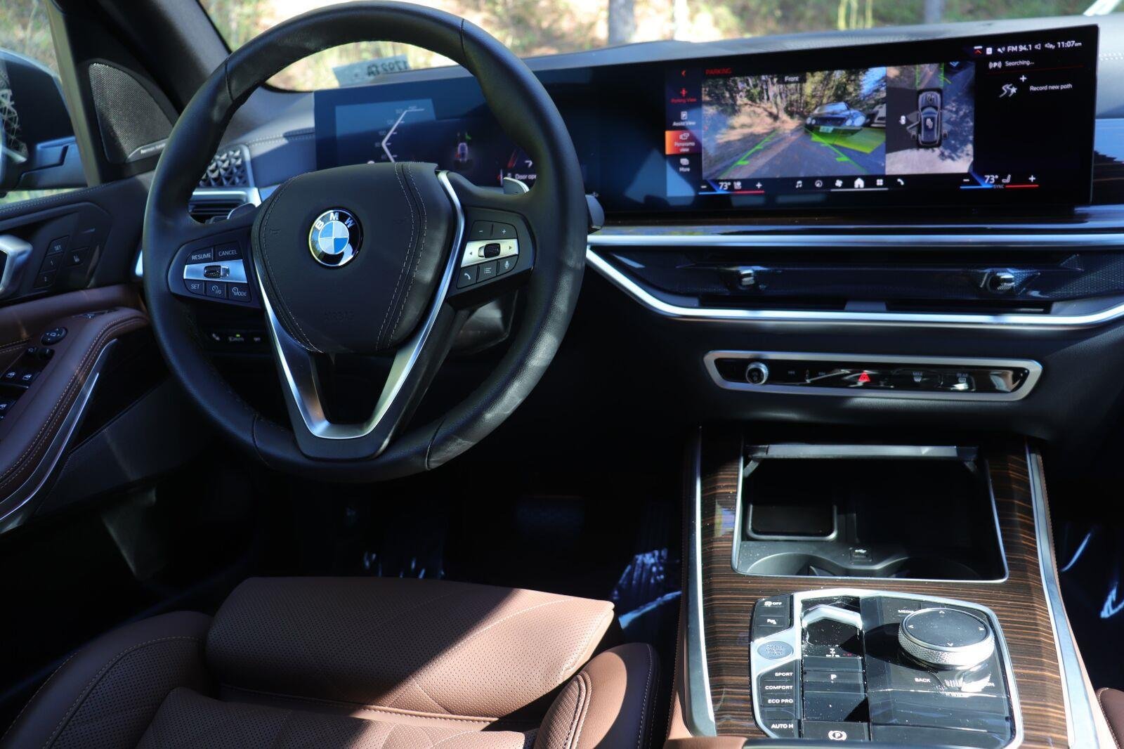 Used 2026 Skyscraper Grey Metallic BMW sDrive40i image 27
