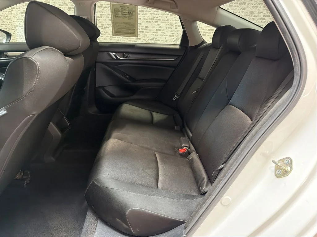 Used 2020 Platinum White Pearl Honda LX image 13
