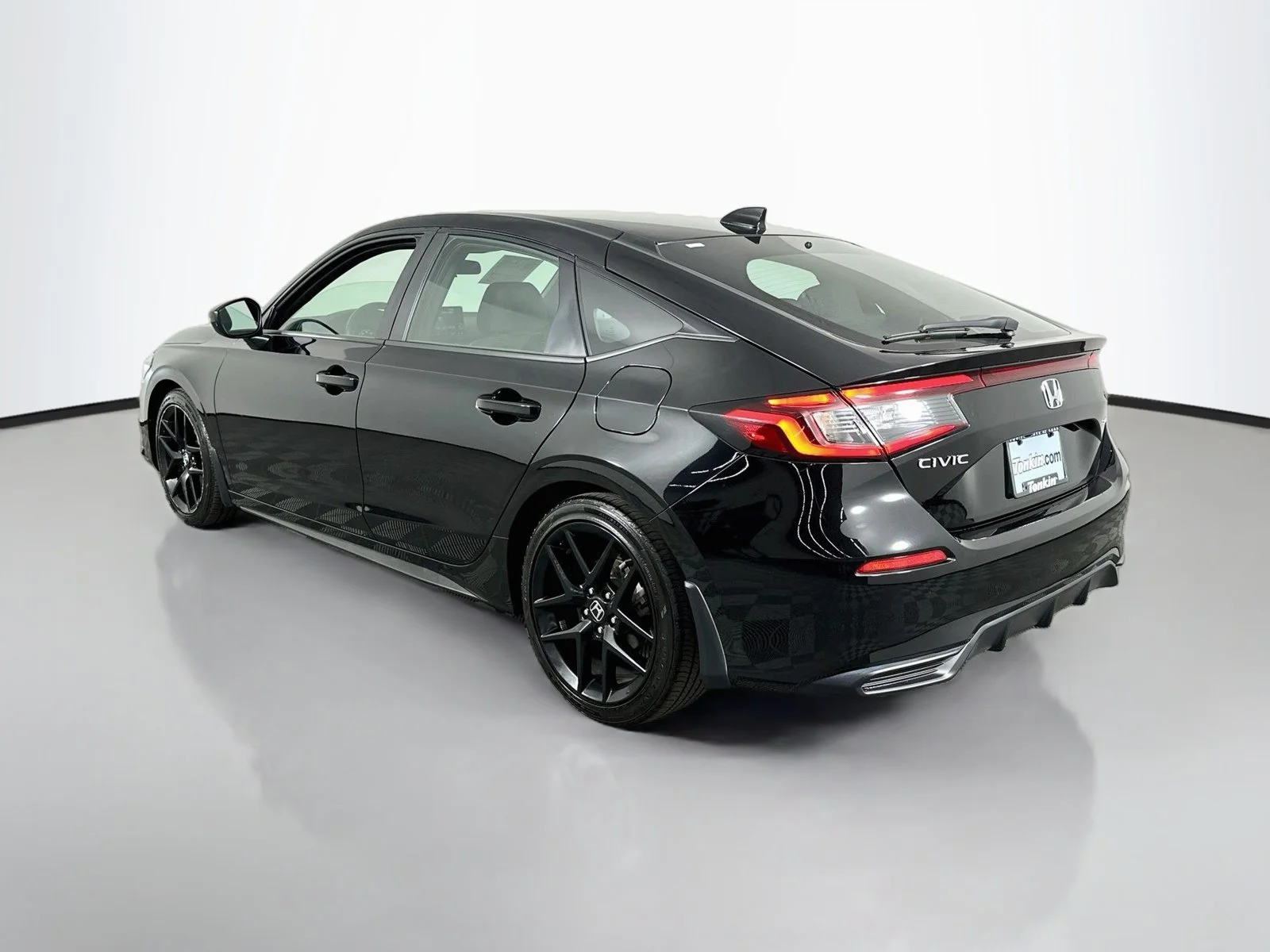 Used 2024  Honda Sport image 5