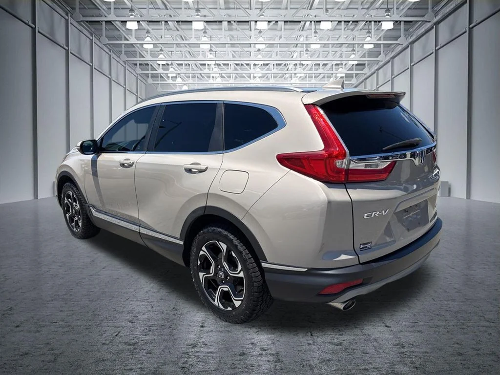 Used 2017 Sandstorm Metallic Honda Touring image 3