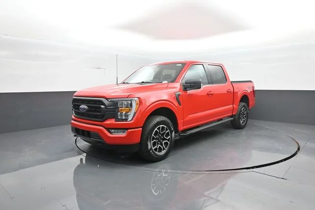 Used 2023 Red Ford XLT image 4