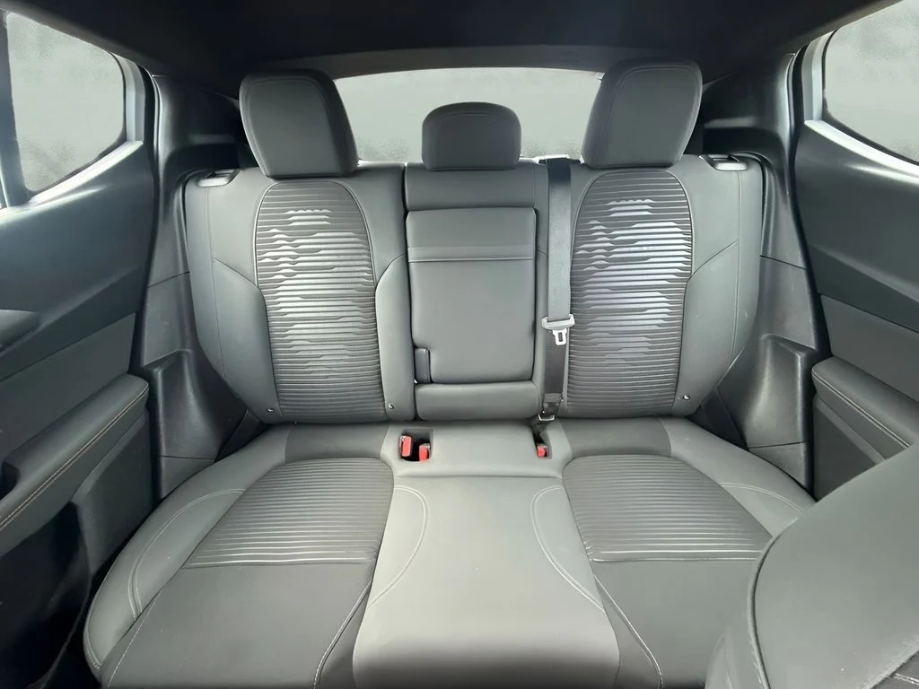 Used 2025 White Alfa Romeo Base image 7