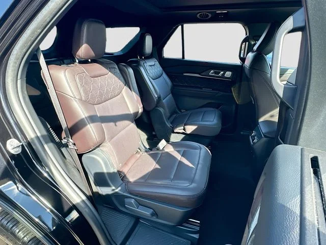 2025 Ford Explorer Platinum - Photo 30