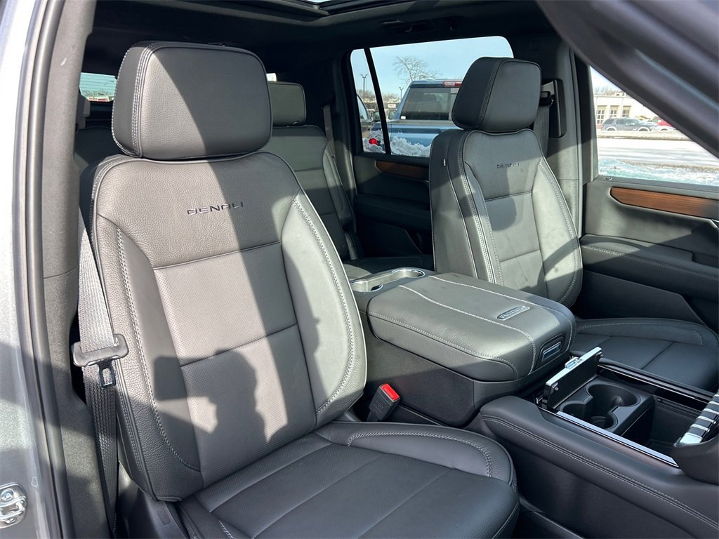 2026 GMC YUKON XL - Image 36