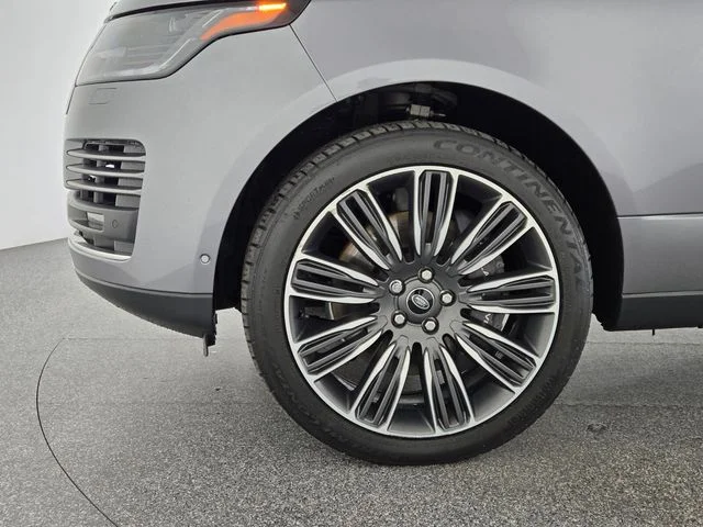 Used 2022 Eiger Grey Metallic Land Rover Westminster image 9