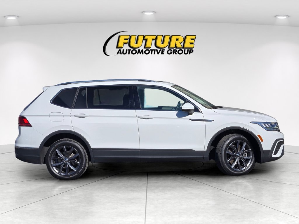 Used 2022 White Volkswagen 2.0T SE image 3