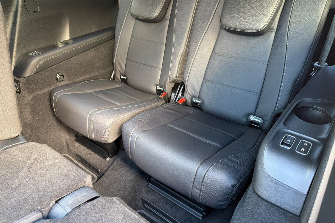 New 2026 Black Mercedes-Benz GLS 450 4MATIC® SUV image 14