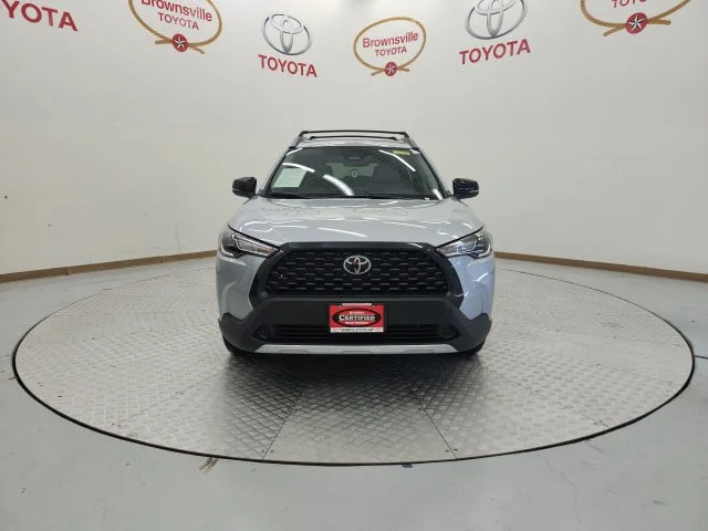 Used 2025 Silver Toyota LE image 4