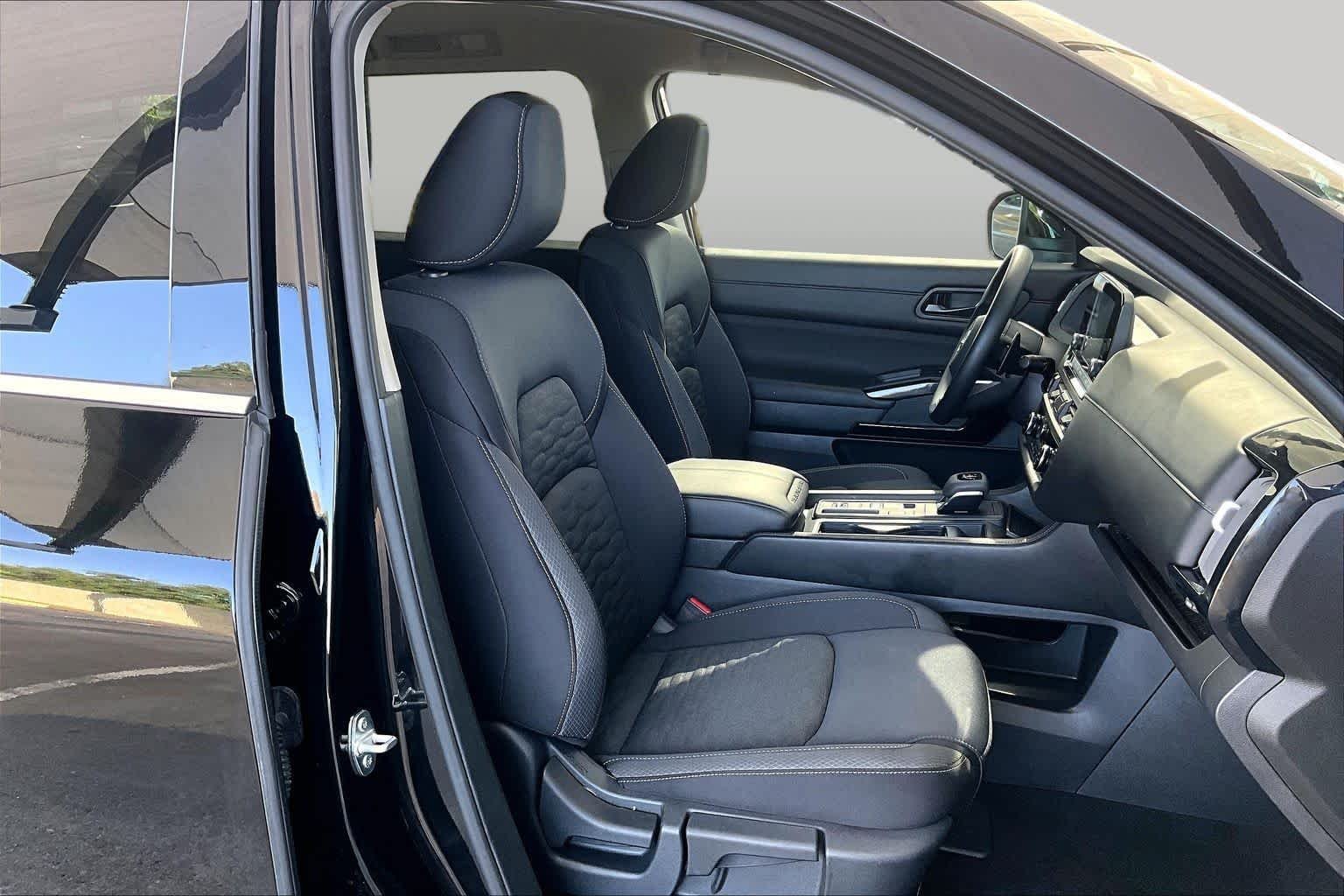 Certified Used 2025 Super Black Nissan S image 9