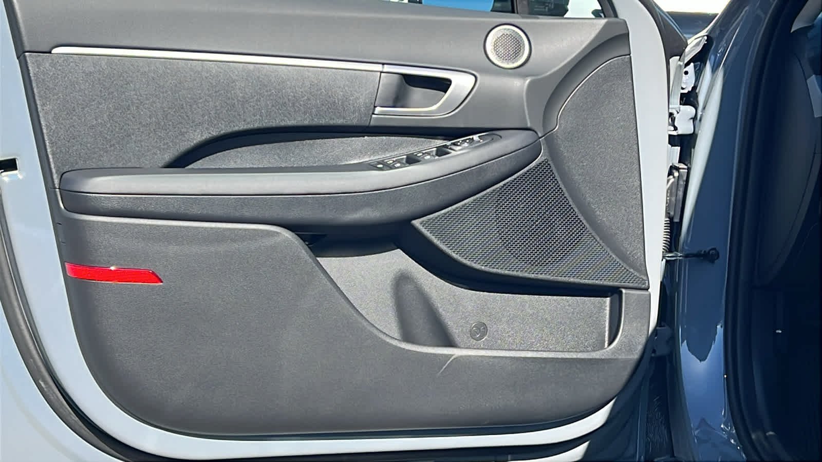 New 2026 Transmission Blue Hyundai SE image 23
