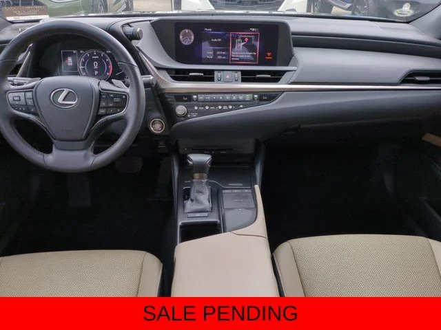 2021 Lexus ES 350 - Photo 14