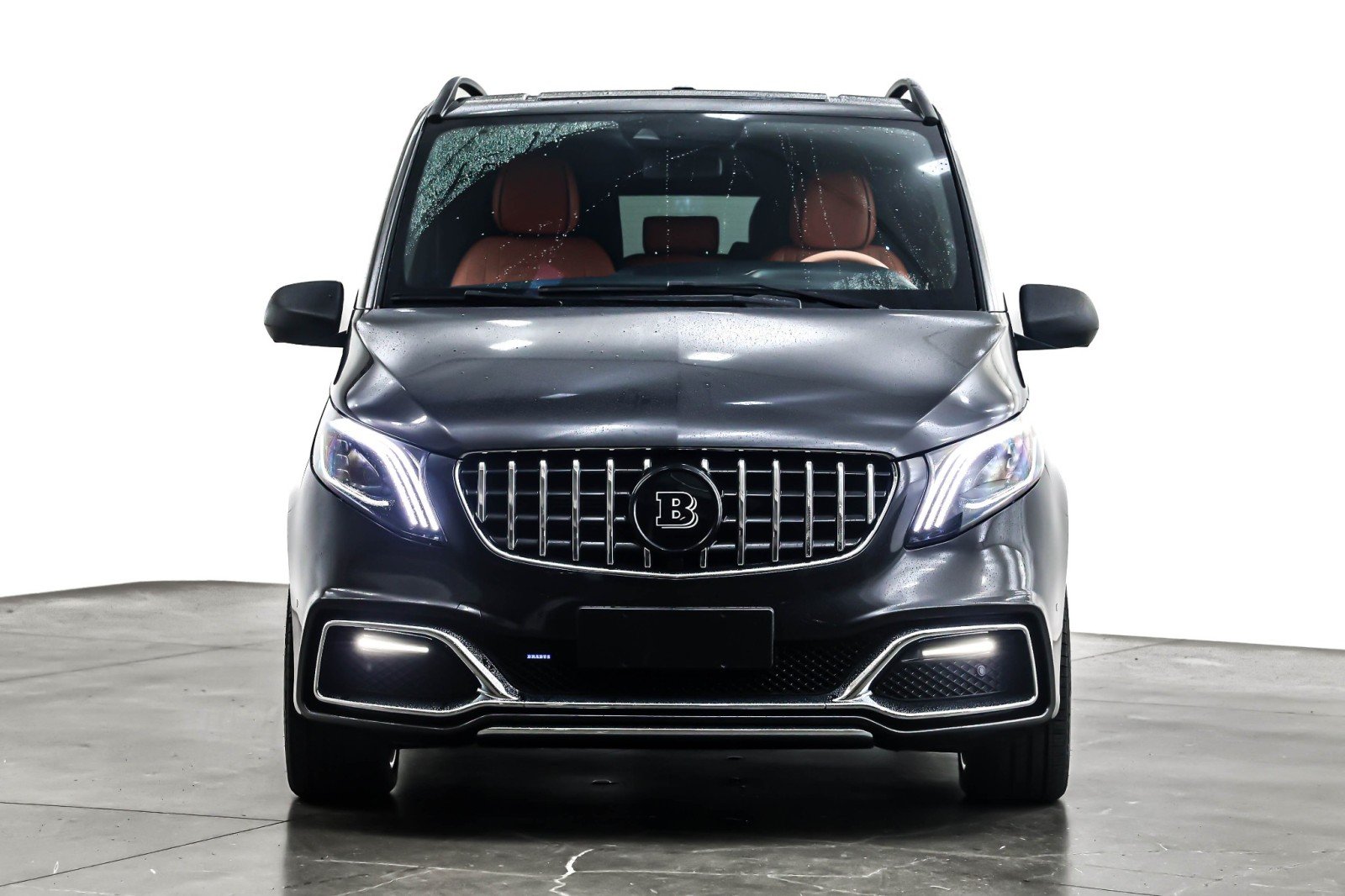 Used 2023 Graphite Grey Metallic Mercedes-Benz Standard Roof 126 Wheelbase image 3