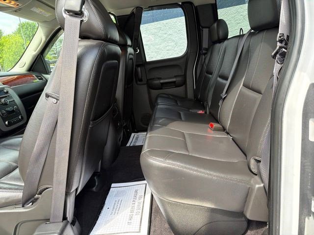 Used 2011 Summit White GMC SLT image 15